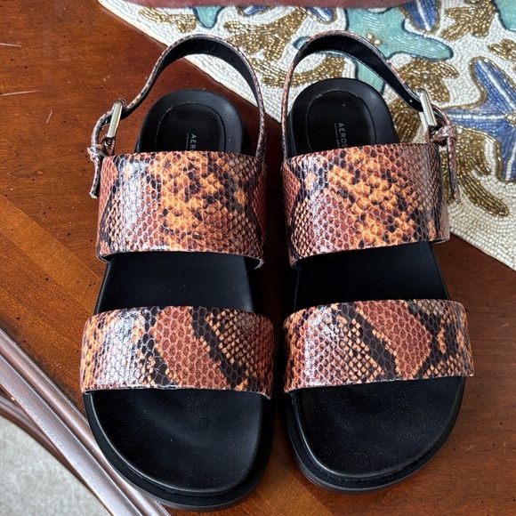 Brand New Aerosoles Leggenda Flatform Snakeskin Python Print Dual Band Sandals - Picture 2 of 16